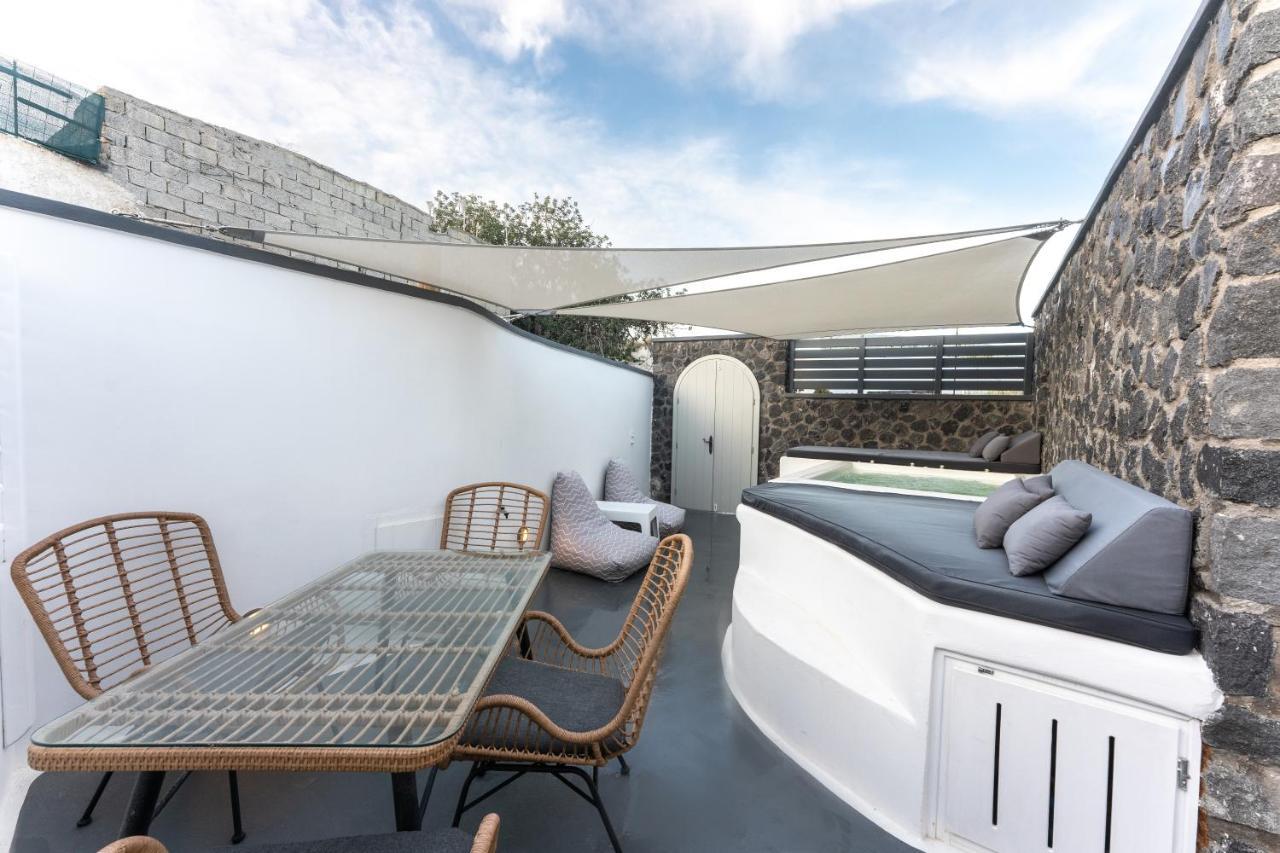 Sun Naam Home Santorini With Heated Jacuzzi Karterados  Exterior foto